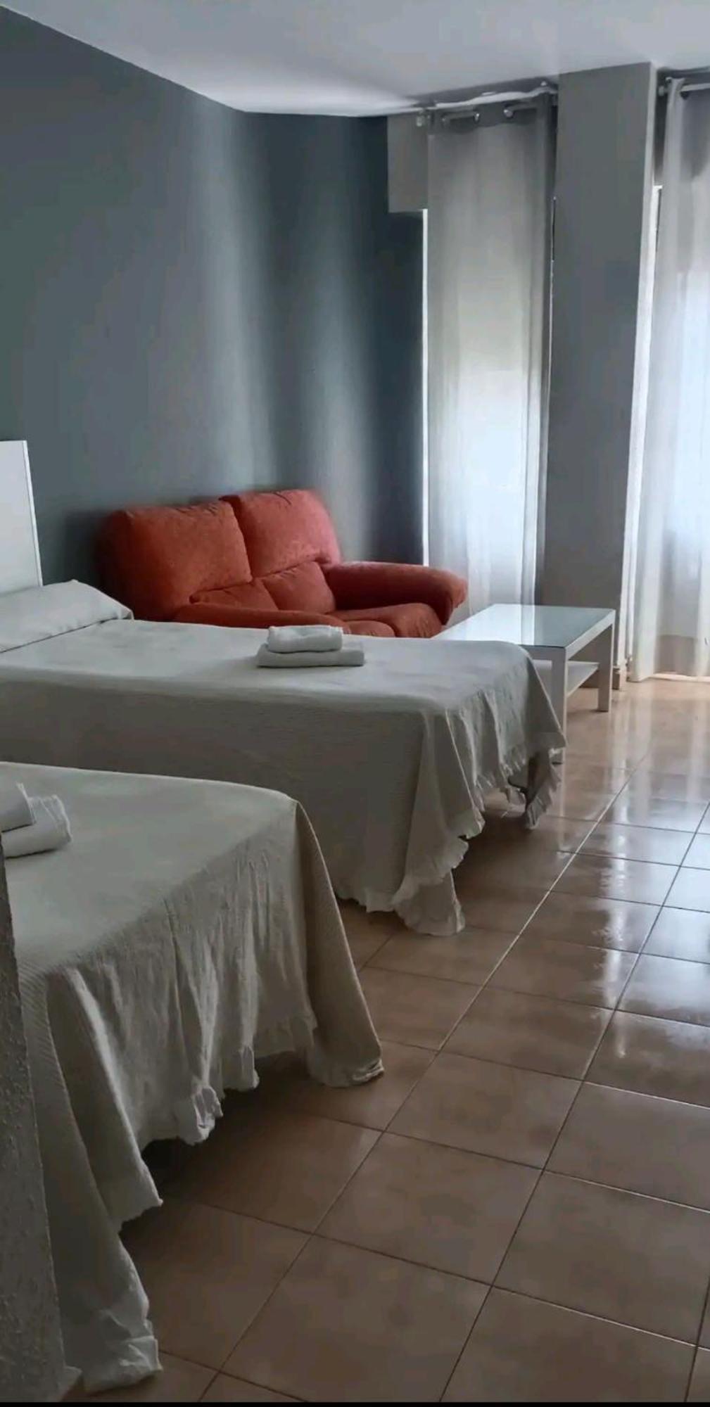 Apartamento Triana, 5 Mins Centro Sevilla Kültér fotó